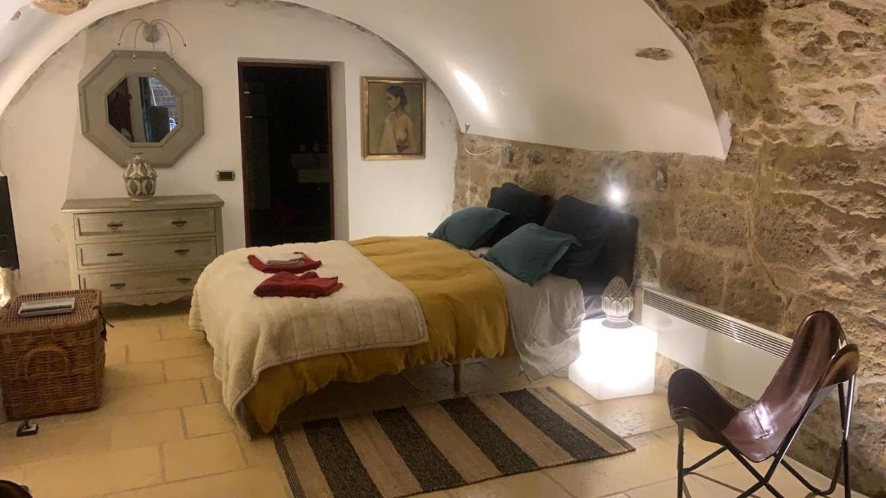 La Villageoise, Chambre Troglodyte Pitoresque Au Coeur Du Village Rognes エクステリア 写真